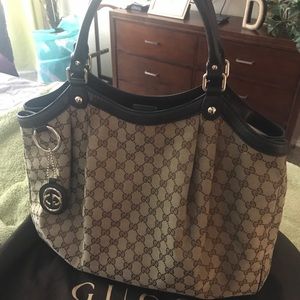 Gucci tote
